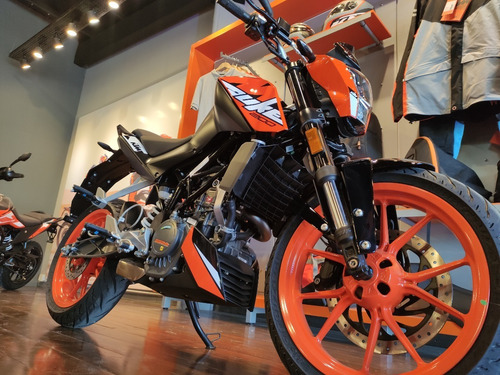 Imagen 2 de 21 de Ktm Duke 200 2022 Anticipo + 18 Cuota Sin Interes No Benelli