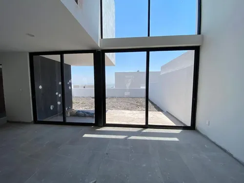 Vendo Casa En Zibatá, 3 Niveles, Jardín Zen, 3 Recamaras, Una Es Master Suite