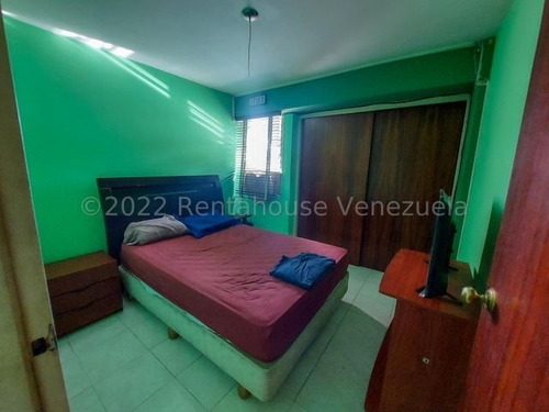 Imagen 15 de 18 de Apartamento En Venta En Santa Paula. 0424 2823774 - 0412 3896220
