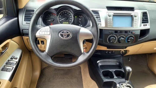 Imagem 7 de 14 de Hilux Sw4 Sr 4x2 2.7 Flex 16v Aut.