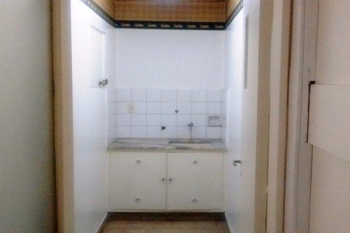 Imagen 4 de 9 de Piso Al Frente | Luminoso