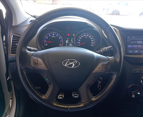 Hyundai HB20X 1.6 16V STYLE FLEX 4P MANUAL