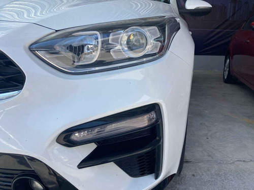 Imagen 15 de 15 de Kia Forte Sedan 2021 4p Ex L4/2.0 Aut