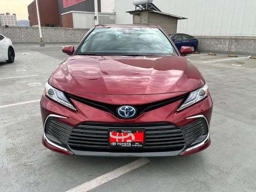 Toyota Camry 2.5 Xle At