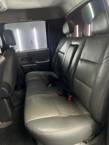 Mitsubishi L200 2.5 Sport Hpe D/cab 4x4
