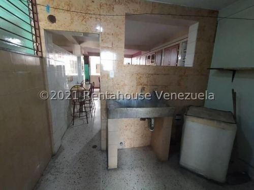Imagen 13 de 30 de Edificio En Venta Zona Centro Barquisimeto Rah 23-22526 // Invierta Seguro Con Rentahouse//