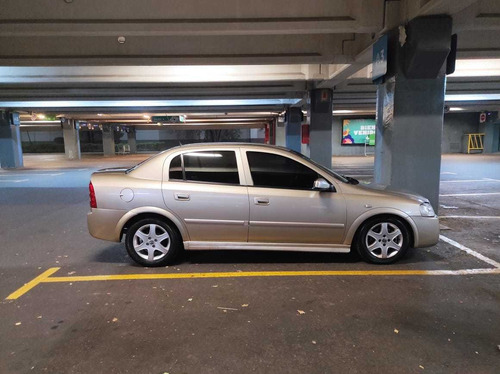 Imagen 2 de 5 de Chevrolet Astra 2.0 Gl 2006