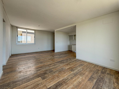 Departamento De 2 Dormitorios, 2 Cocheras, Con Terraza Exclusiva Y Amenities