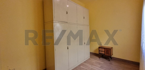 Venta Casa Amplia Avellaneda Patio Dos Cocheras