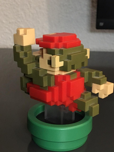 Imagen 2 de 2 de Amiibo Mario Edición Especial 30° Aniversario