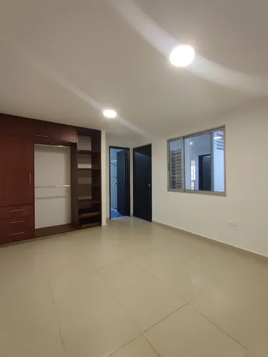 Casa-local En Venta En Caobos. Cod V30227