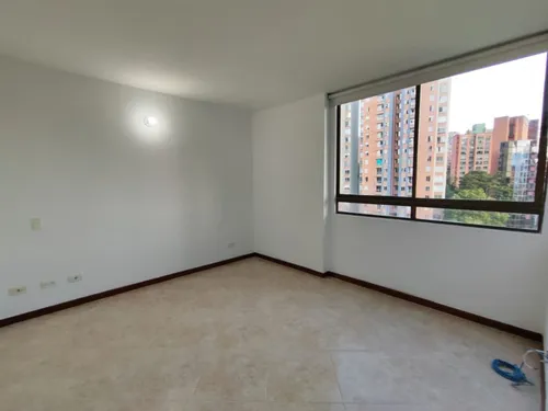 Apartamento En Arriendo En Castropol. Cod A16730