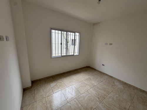 Ph En Venta 2 Amb. Con Cochera Loma Hermosa Tres De Febrero