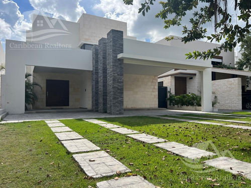 Casa En Venta Lagos Del Sol Cancún