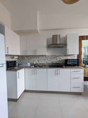 Venta De Apartamento Amueblado De 1 Habitación En Juan Dolio