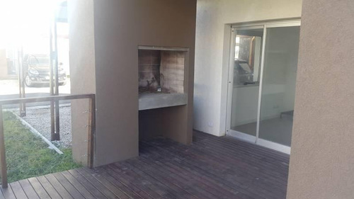 Imagen 7 de 13 de Departamento En Planta Baja, Al Lago