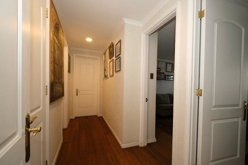 Excelente Departamento En Las Condes (corredora Piso Cuatro)