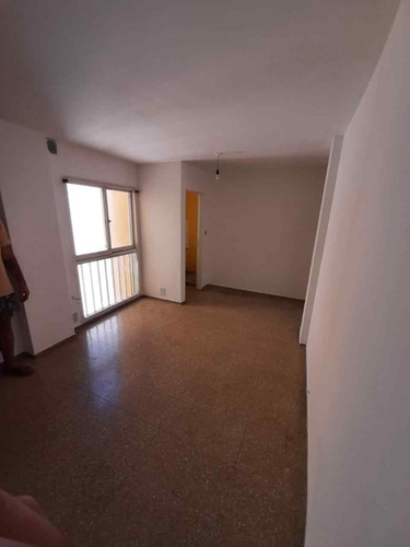 Imagen 11 de 12 de Zona Centro - Departamento En Piso Alto - 1 Dormitorio - Con Escritura - Córdoba Capital