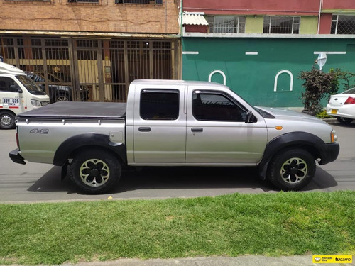 Nissan Frontier D22