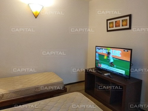 Casa En Venta Y Alquiler Parada 4 Playa Mansa. 100 Mts. Del Mar- Ref: 24826
