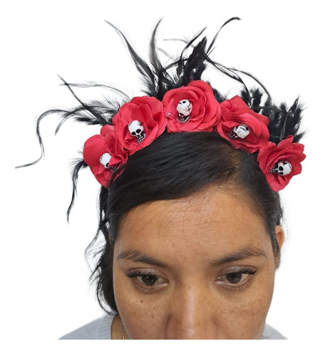 Diadema De Calaveras Con Plumas Negra Y Roja Para Halloween Color Rojo