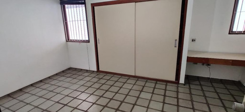 Imagem 16 de 22 de Casa Com 3 Quartos À Venda, 260 M² Por R$ 799.999 - Boa Viagem - Recife/pe - Ca0184