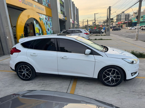 Ford Focus 2.0 Titanium Flex Powershift 5p