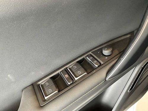 lynk & co 06 CORE PLUS 1.5