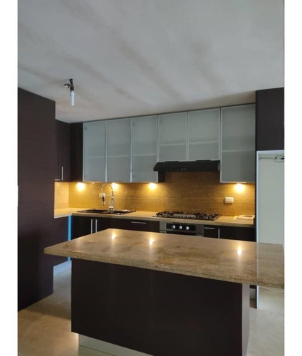 Imagen 2 de 12 de Apartamento Vacacional En Alquiler Res Montemar Playa Grande Catia La Mar La Guaira