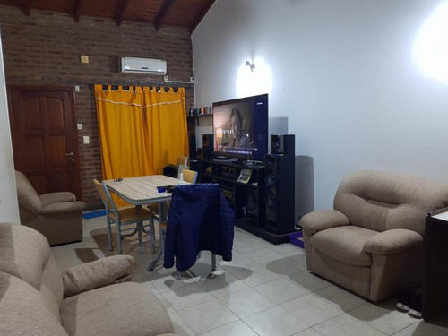 Casa En Venta - 3 Dormitorios 2 Baños - 300mts2 - Chascomús