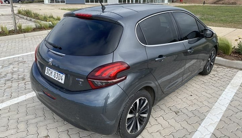 Peugeot 208 Allure 1.2t 1.2 2017
