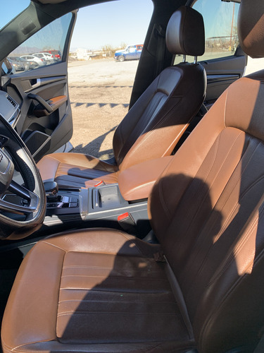 Audi Q5 2.0 L T Elite Dsg