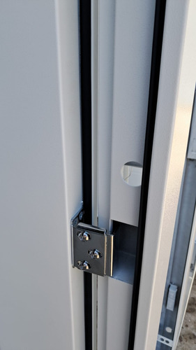 Puertas Blancas Multianclaje 50 Mm - 2 Tableros Chapa 18 Blanco Izquierda