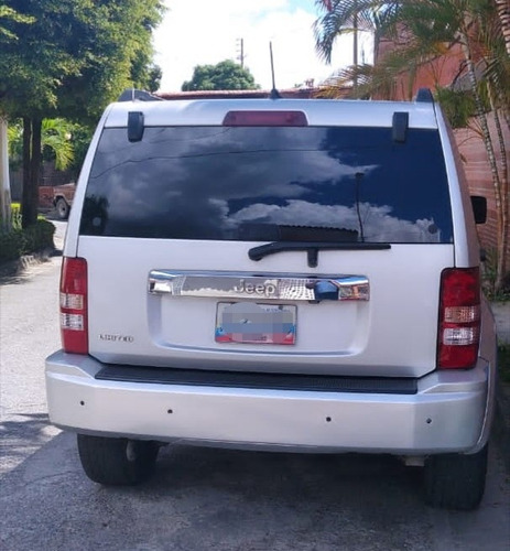 Imagen 2 de 12 de Jeep Cherokee Límite Automatica