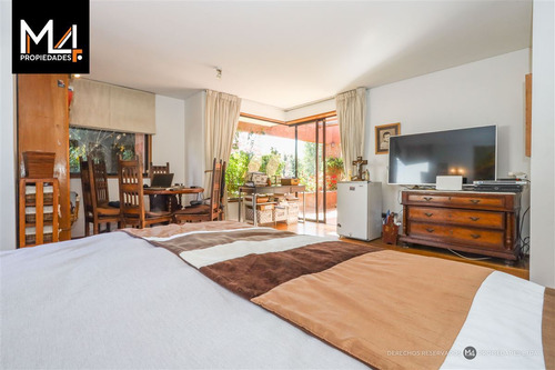 Casa En Venta De 5 Dorm. En Las Condes