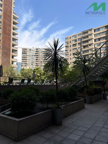 Departamento En Venta De 2 Dorm. En Las Condes
