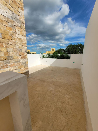 Casa En Venta Merida, Temozon Norte, Sabbia, 2 Hab Roof, Entrega Inmediata.