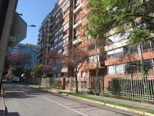 Impecable, Rosario Norte-alonso De Córdova, Metro Manquehue