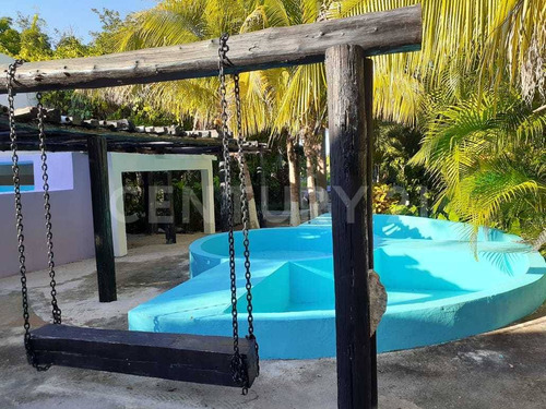 Rancho Tipo Hacienda De 36 Has En Telchac Pueblo Con Cenote. A 42 Kms De Mérida