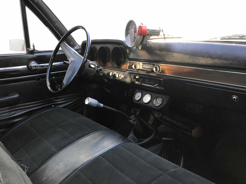 Ford Falcon Deluxe