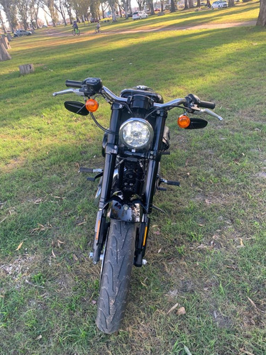Harley Davidson Roadster 1200