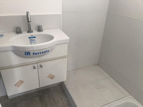 Imagen 5 de 9 de Departamento En Moron Monoambiente Con Cochera Y Baulera- A Estrenar