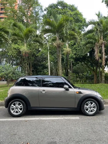 Mini Cooper Pepper 1.6 AUTOMÁTICO