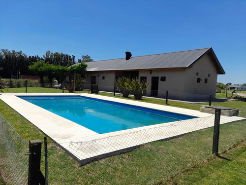 Casa Con Pileta En Barrio Cerrado Club Manuel Belgrano, La Pista, Maschwitz, Escobar, G.b.a. Zona Norte