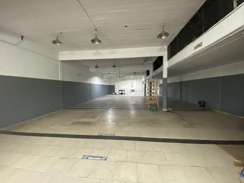 Imagen 5 de 12 de Galpon Local Comercial En Alquiler Y Venta Florencio Varela