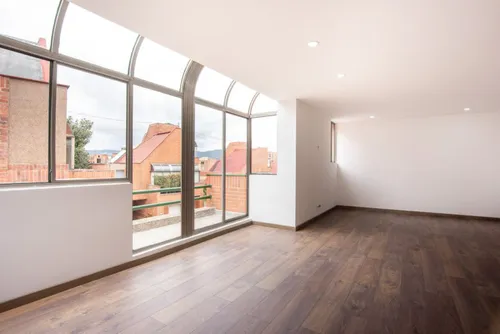 Casa En Venta En Niza Norte. Cod V3805