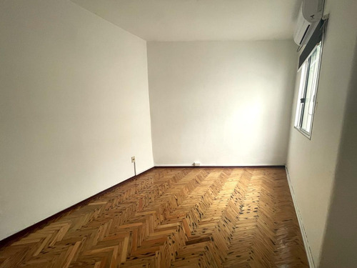 Venta Apartamento Parque Rodó Dos Dormitorios Gastos Bajos Ideal Renta