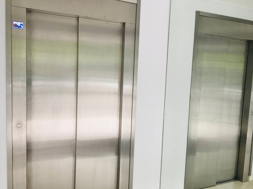 Venta Oficina Semi Piso De 100m2 Bajas Expensas