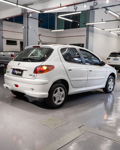 Peugeot 206 Techno/ Feline 1.6/ 1.6 Flex 16V 5p