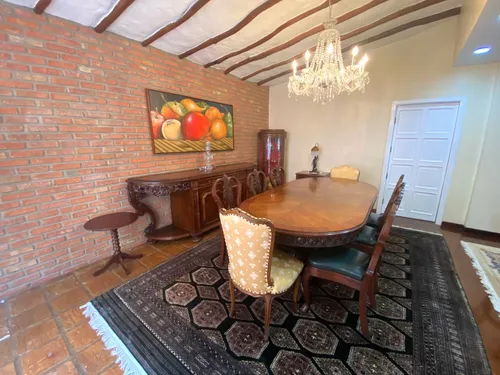 Casa En Venta En La Alameda